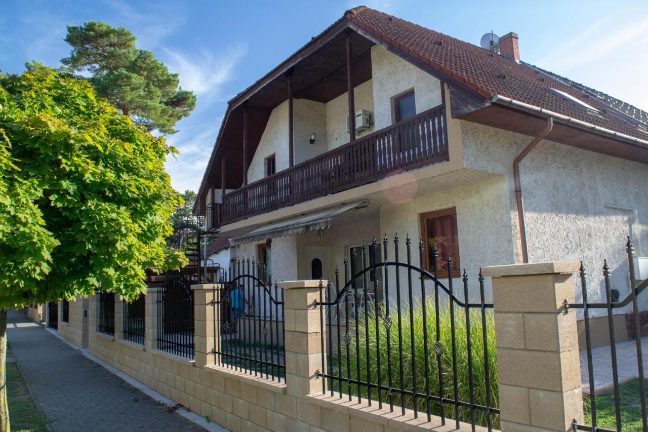 Zsolnay Apartman Siófok Exterior foto